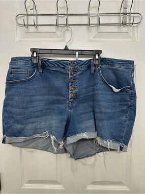 Ava & Viv High-Rise Button-Fly Denim cut off  Shorts in Medium Blue